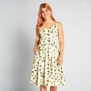 COPY - EUC ModCloth Bee Keepers Dress